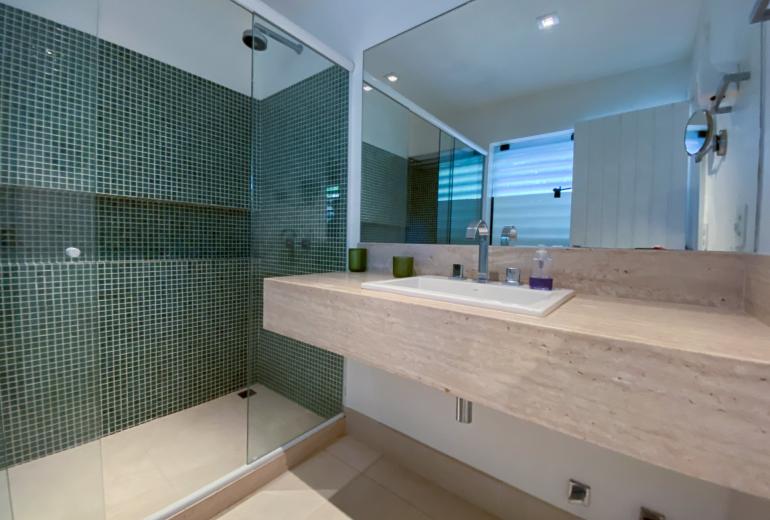 Buz014 - Stunning house on Manguinhos beach