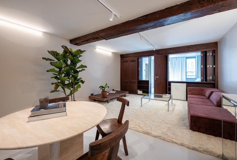 Par050 - Parisian townhouse with 4 bedrooms