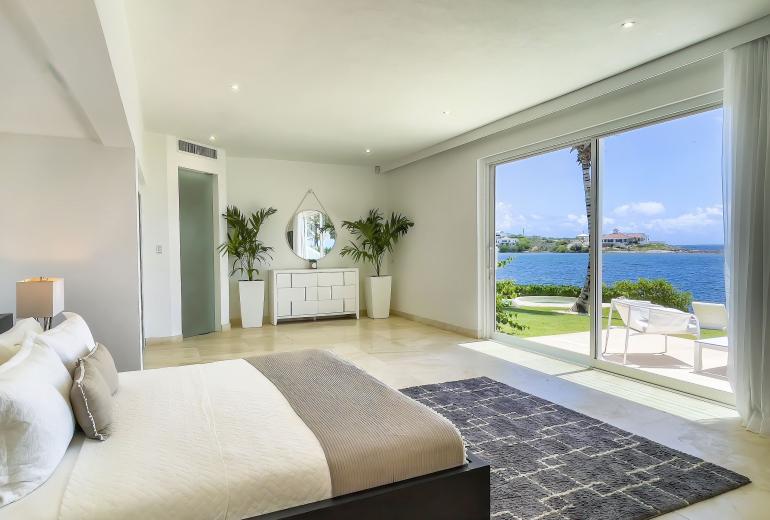 Aia002 – Villa with pools in Little Harbour in Anguilla