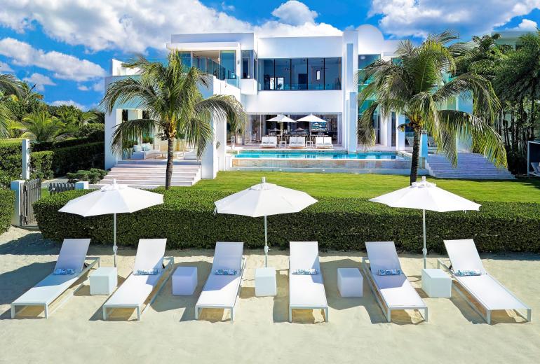 Aia003 – Beachfront villa in Meads Bay, Anguilla