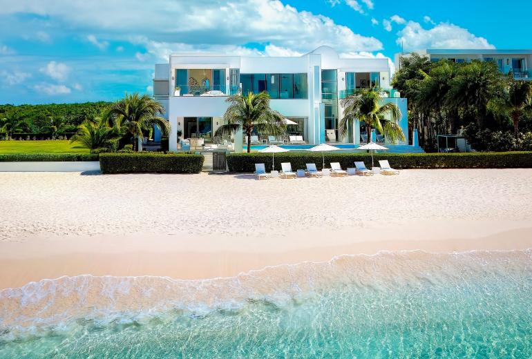 Aia003 – Beachfront villa in Meads Bay, Anguilla