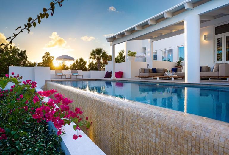 Aia007 – Modern villa with pool in West End, Anguilla