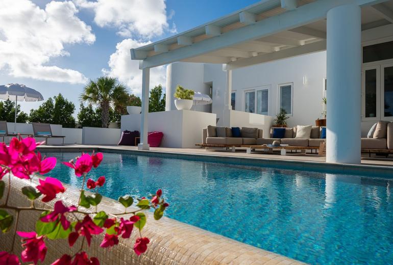 Aia007 – Modern villa with pool in West End, Anguilla