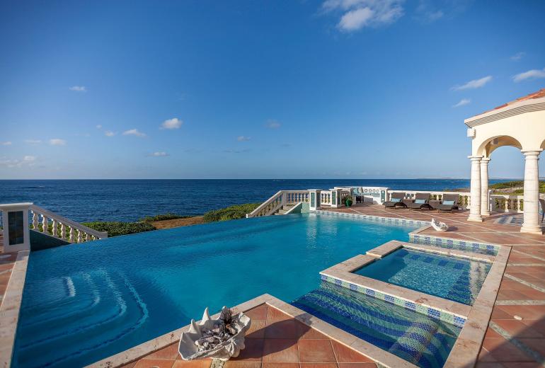 Aia008 – Villa avec vue sur mer à Island Harbour, Anguilla
