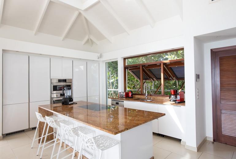 Sxm002 – Modern beachfront villa on Baie Longue Beach