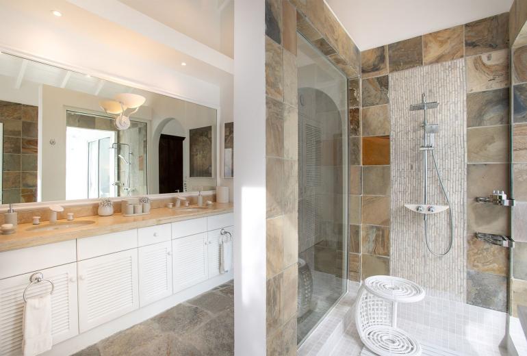 Sxm003 – Villa de ultra luxo com piscina em Baie Rouge Beach