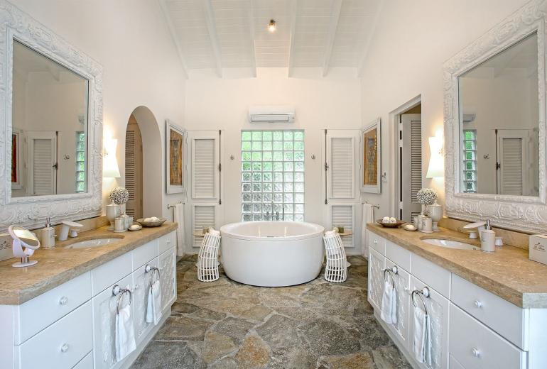 Sxm003 – Villa de ultra luxo com piscina em Baie Rouge Beach