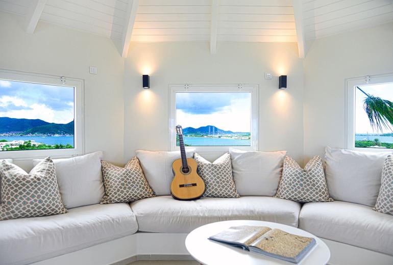 Sxm005 – Oceanview villa above Baie Rouge Beach