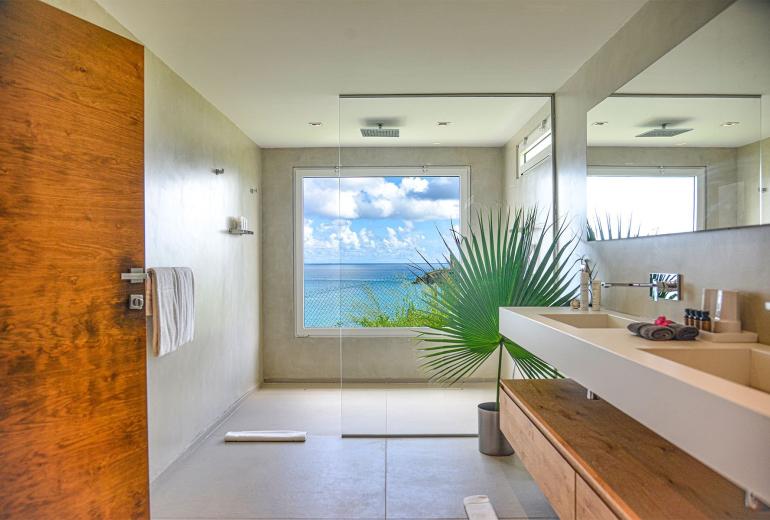 Sxm005 – Oceanview villa above Baie Rouge Beach