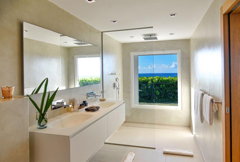 Sxm005 – Oceanview villa above Baie Rouge Beach
