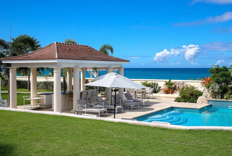 Sxm006 – Beachfront villa with pool and tennis on Plum Bay