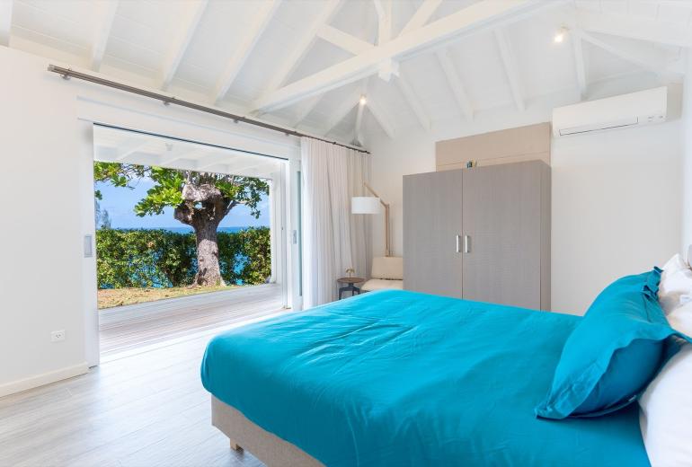 Sxm008 – Oceanview villa with garden in Baie Rouge Beach