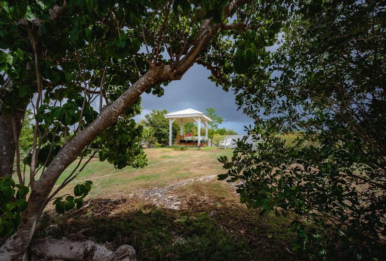 Sxm010 – Modern villa with ocean view near Plum Bay Beach