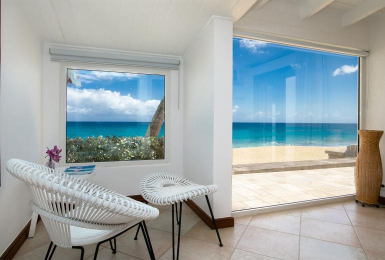 Sxm011 – Charming beachfront villa on Baie Longue Beach