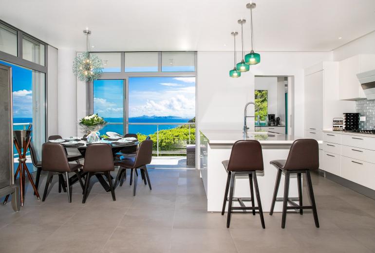 Sxm014 – Villa avec vue panoramique et piscine à Oyster Pond