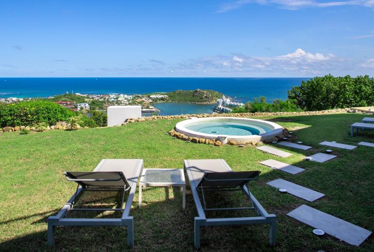 Sxm014 – Villa avec vue panoramique et piscine à Oyster Pond