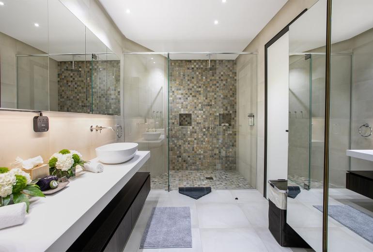 Sxm027 – Luxury villa with sea views in Pelican Key