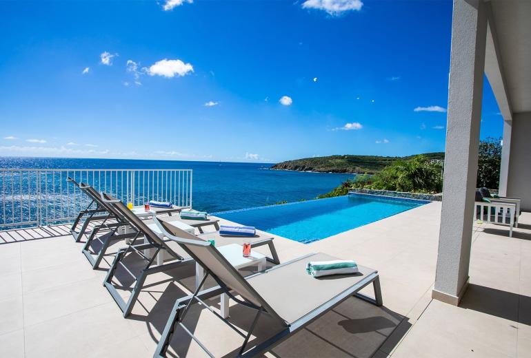 Sxm028 – Villa moderna con vista al mar en Indigo Bay