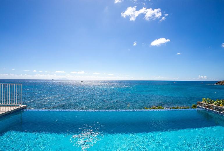 Sxm028 – Villa moderna con vista al mar en Indigo Bay