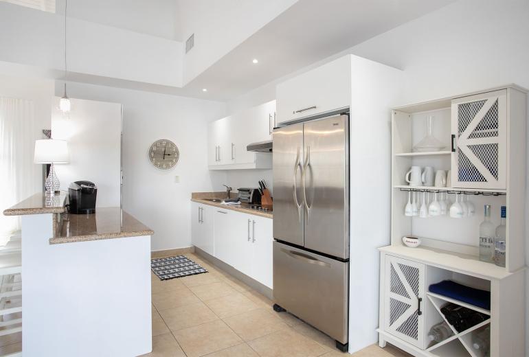 Sxm032 – Appartement avec vue sur la marina à Porto Cupecoy