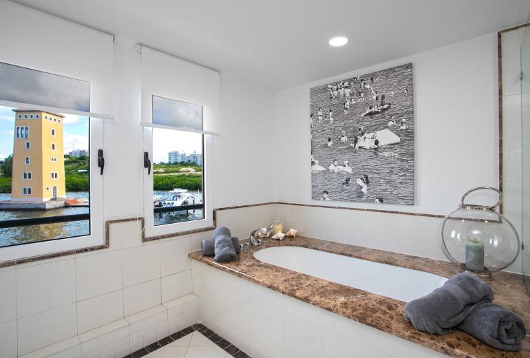 Sxm032 – Appartement avec vue sur la marina à Porto Cupecoy