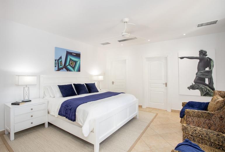 Sxm032 – Appartement avec vue sur la marina à Porto Cupecoy