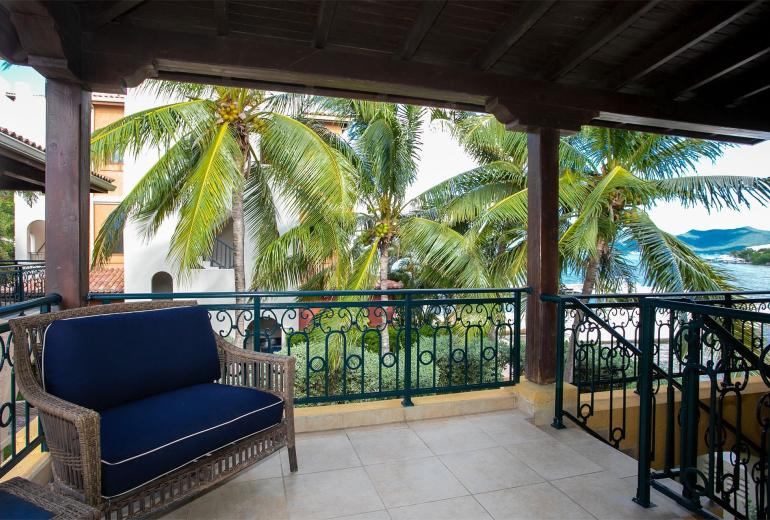 Sxm032 – Appartement avec vue sur la marina à Porto Cupecoy