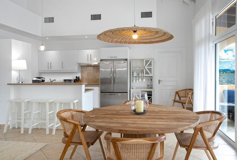 Sxm032 – Appartement avec vue sur la marina à Porto Cupecoy