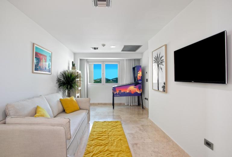 Sxm043 – Penthouse frente al mar con terraza en The Cliff