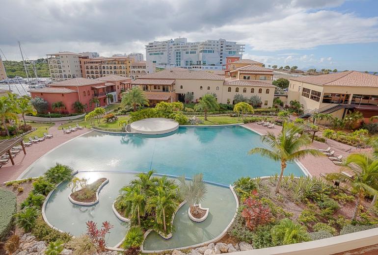 Sxm046 – Modern apartment with lagoon view in Cupecoy