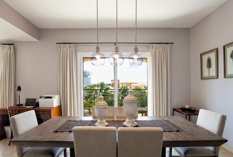 Sxm046 – Modern apartment with lagoon view in Cupecoy