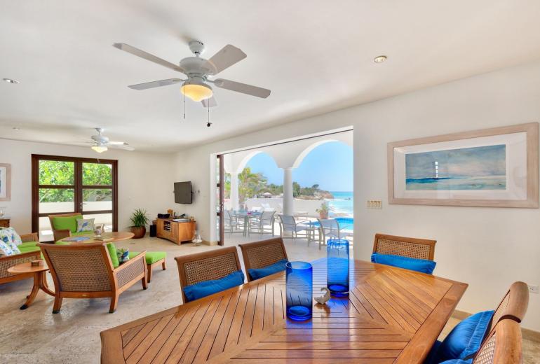 Sxm056 – Villa frente al mar con terraza en Cupecoy