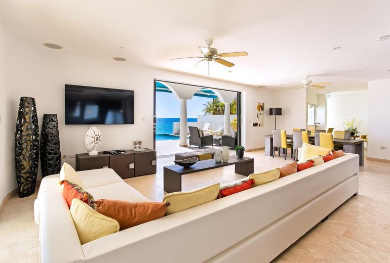 Sxm057 – Villa elegante con piscina en Cupecoy Beach