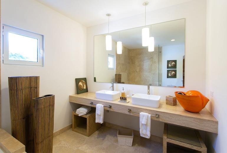 Sxm057 – Villa elegante con piscina en Cupecoy Beach