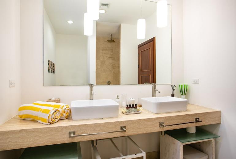 Sxm057 – Villa elegante con piscina en Cupecoy Beach