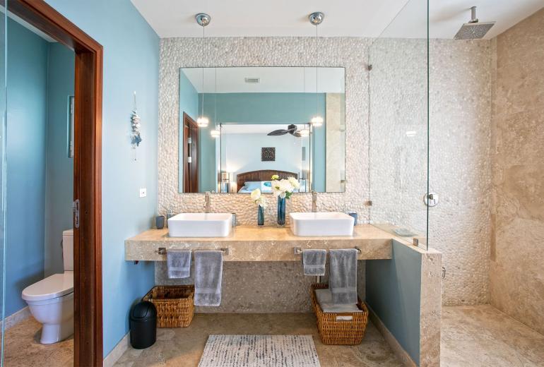 Sxm058 – Charming villa with sea views in Cupecoy