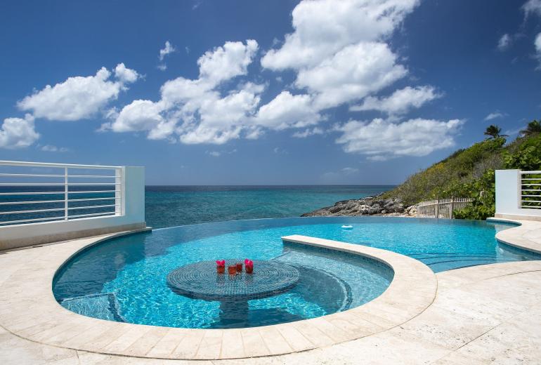 Sxm059 – Casa con vista al mar y piscina en Cupecoy