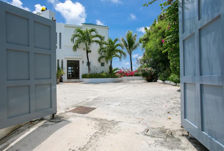 Sxm059 – Casa con vista al mar y piscina en Cupecoy