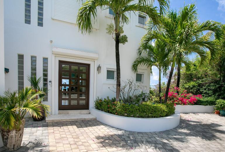 Sxm059 – Casa con vista al mar y piscina en Cupecoy