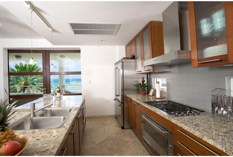 Sxm060 – Beautiful villa with ocean views in Cupecoy
