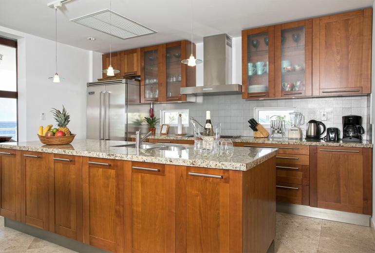 Sxm060 – Beautiful villa with ocean views in Cupecoy