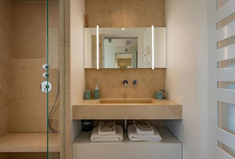 Azu059 - Exceptional Luxury Villa in Cap Tahiti