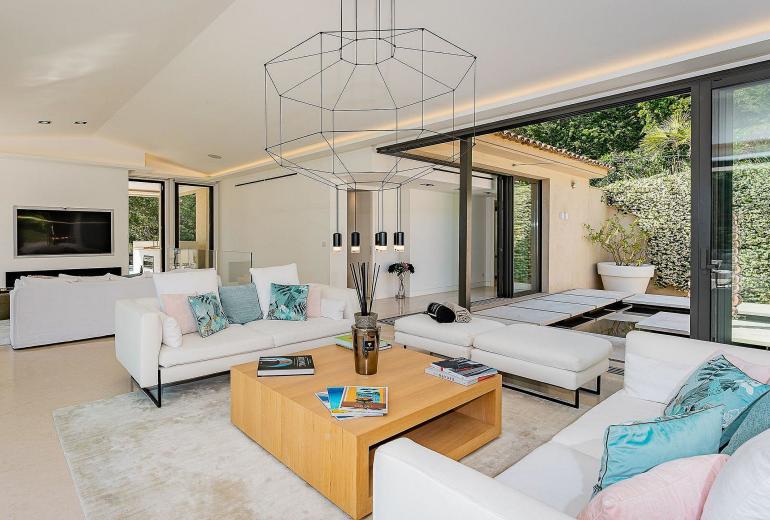 Azu059 - Exceptional Luxury Villa in Cap Tahiti