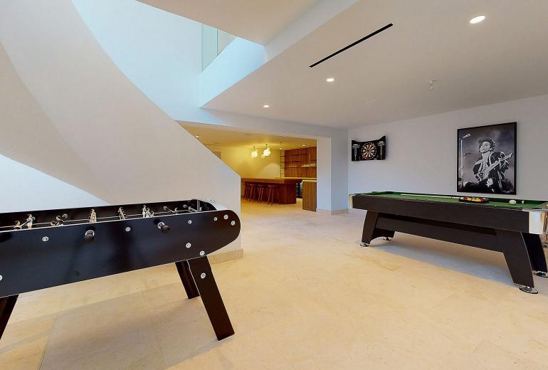 Azu084 - Villa Contemporánea en Saint-Tropez