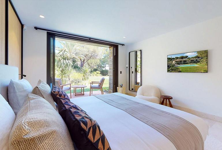 Azu084 - Villa Contemporaine à Saint-Tropez