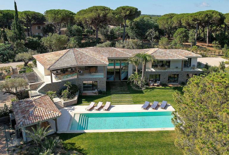 Azu084 - Villa Contemporaine à Saint-Tropez