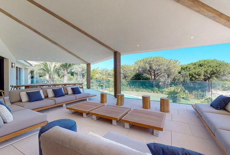 Azu084 - Villa Contemporánea en Saint-Tropez