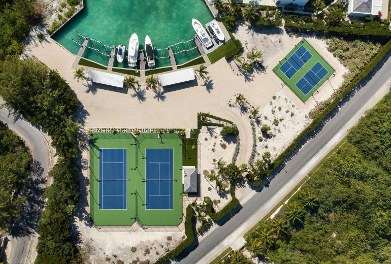 Tci002 – Elegante vila à beira-mar em Grace Bay