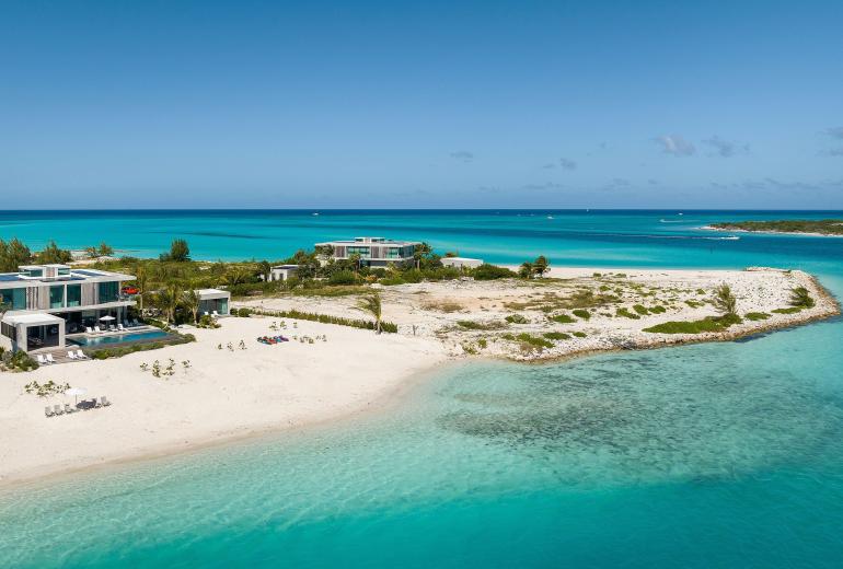 Tci002 – Élégante villa en bord de mer à Grace Bay