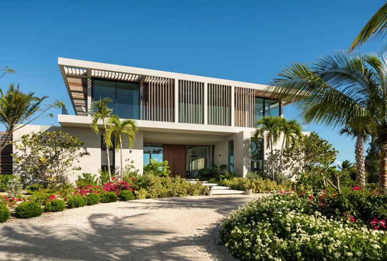Tci002 – Elegante vila à beira-mar em Grace Bay